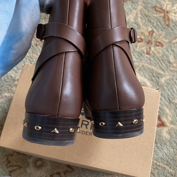✖️SOLD✖️Like-New Leather Coach Zip-up Booties - Brown - 7W - Picture 6 of 11